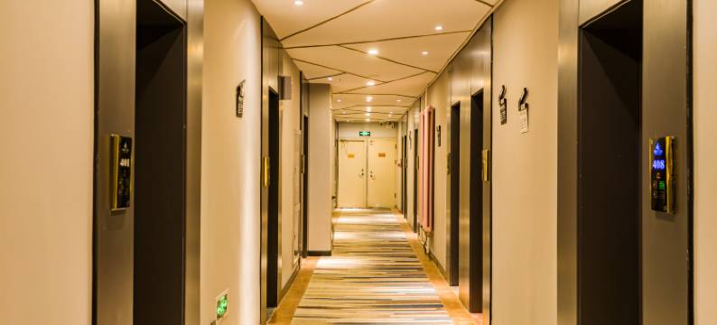 西宁柠萌酒店(城北吾悦广场沈那中学店)图片