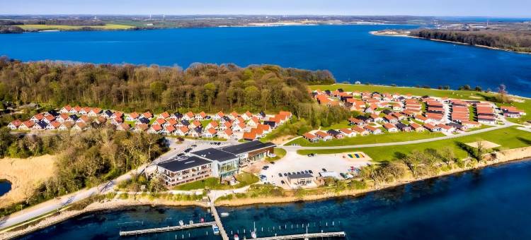 芬斯肯内斯享受滨海度假村(Enjoy Resorts Marina Fiskenæs)图片
