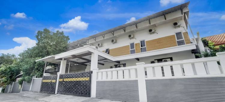 Hotel O Sagara Homestay Rungkut图片