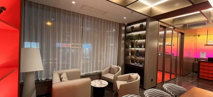 Y酒店(太原解放路柳巷开化寺地铁站店)图片