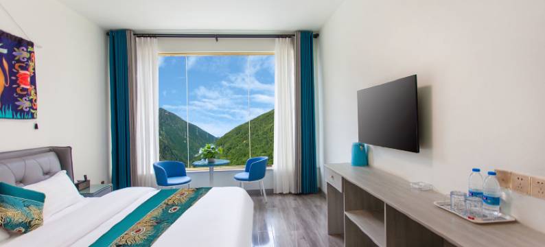 幺妹民宿(康定情歌广场溜溜城店)图片