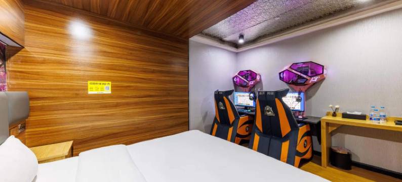 TT电竞酒店(广州白云火车站百信广场店)图片