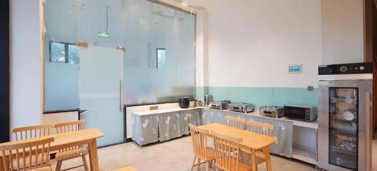 TOWO上品酒店(南昌西站店)图片