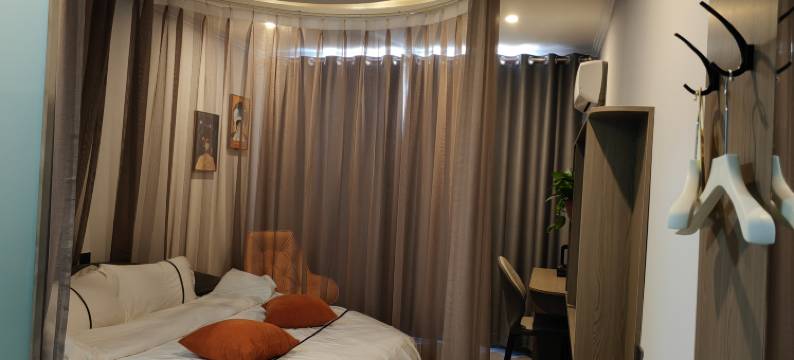 鸡泽1980主题酒店图片