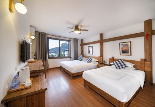 Wuyi Mountain Yumushan Villa Hotel Overview