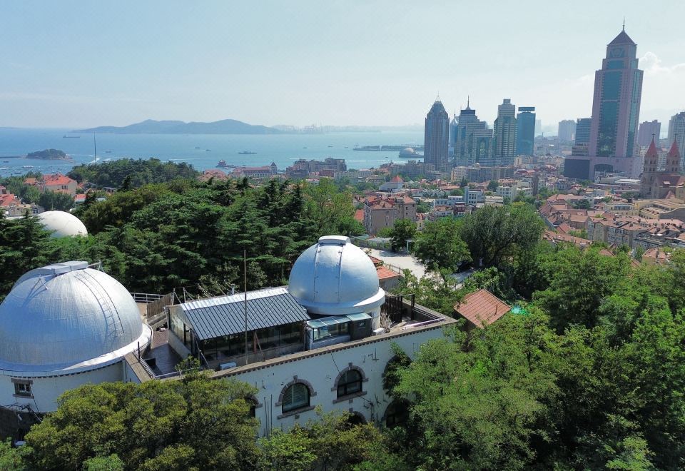 青岛自在观象山民宿外景图
