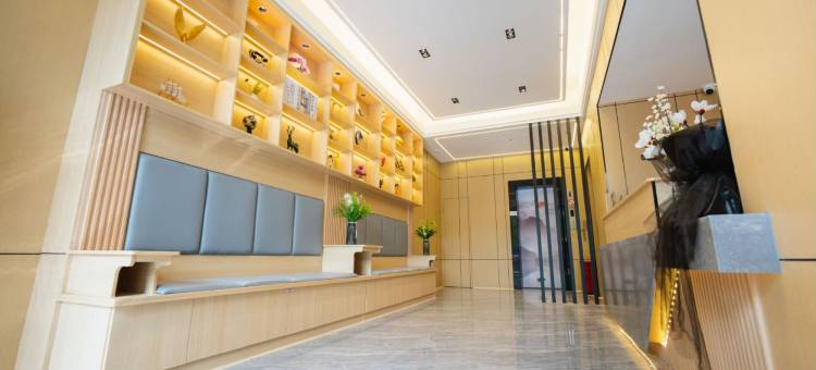 铂菲智享酒店(岳阳火车站店)图片