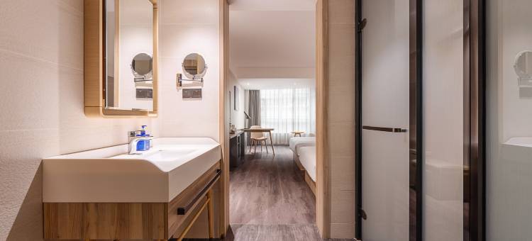 汉庭优佳酒店(成都一品天下蜀汉路东地铁站店)图片