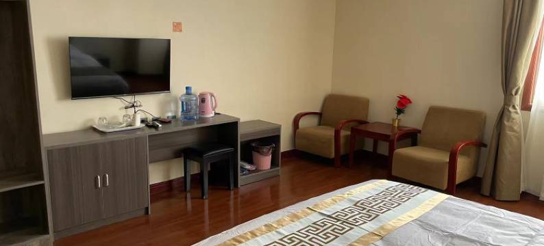 沃德阿拉丁酒店(济宁金宇汽配城店)图片