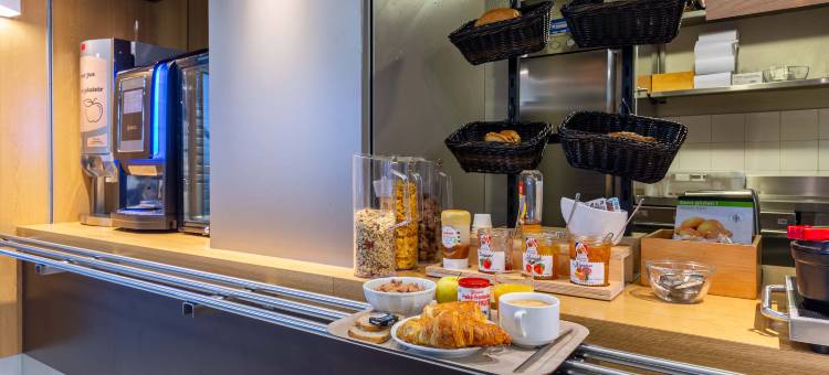 B&B酒店查尔特雷勒勒福鲁姆(1)(B&B Hôtel Chartres le Forum)图片