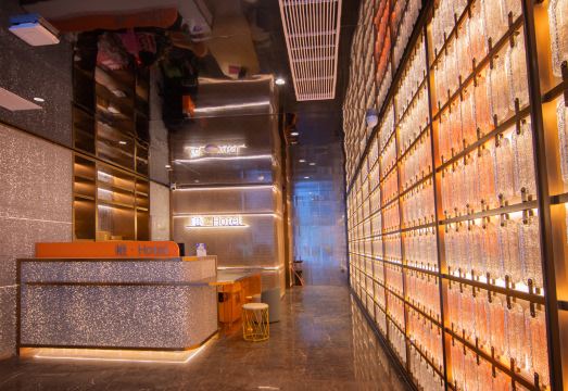 潮橙䌶·䌶Apartment（潮州古城牌坊街店）外景图