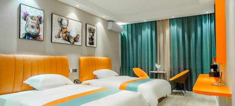 慕鸣主题酒店(庆云石佛大街红磡龙著店)图片