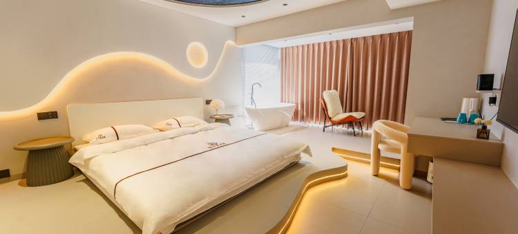 院子里·美高YZL海景轻奢美学民宿(连岛景区店)图片