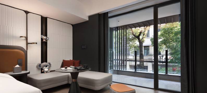 朵兰达V酒店(长沙五一广场潮宗街店)图片