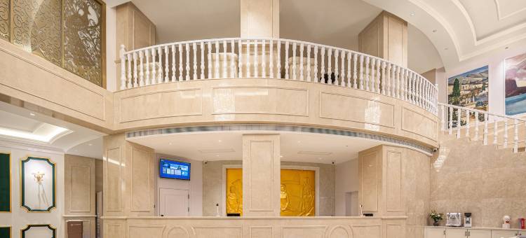 柏丽艾尚国际酒店(瑞丽财富广场彩云城店)图片