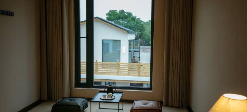 拾微民宿(洛阳洛邑古城丽景门十字街店)图片