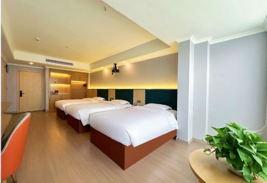 Eiffel Hotel Dazhu Hotel Overview