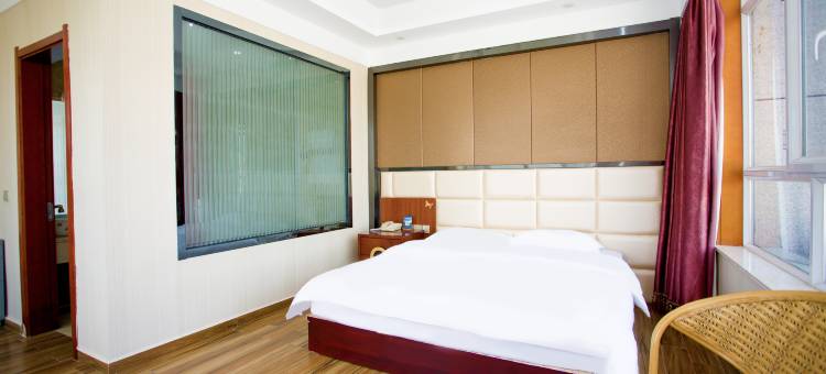 乌拉盖草原雄风商务宾馆图片