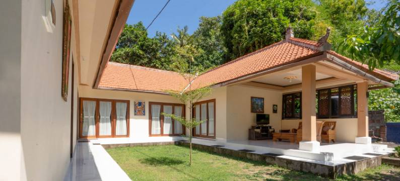 宁静港湾别墅与阿玛贝拉花园洛维纳美特拉红门酒店(Calm Haven Villa with Amabela Garden Lovina Mitra RedDoorz)图片
