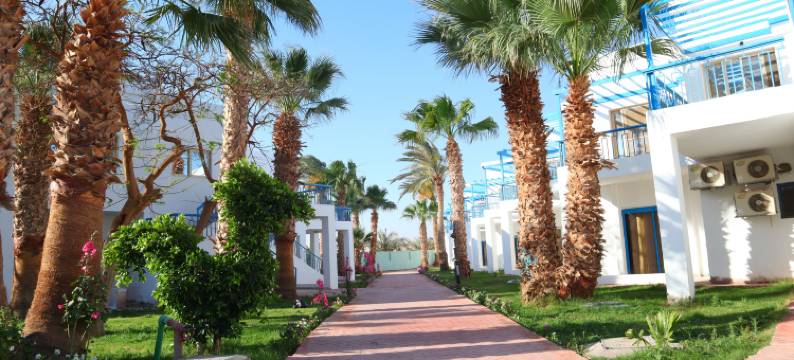 Hostgool海滩小木屋幻景湾度假村和水上乐园(Hostgool Chalets Mirage Bay Resort & Aqua Park)图片