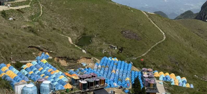 武功山金顶户外帐篷住宿图片