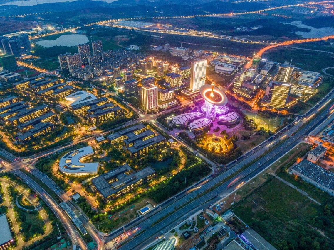 锦江都城酒店(武汉光谷科技会展中心大悦城店)图片