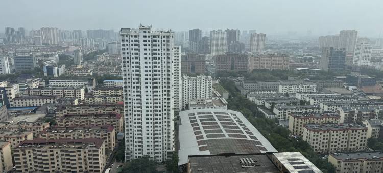 太空舱青年寓舍(临沂泰盛广场万象汇店)图片