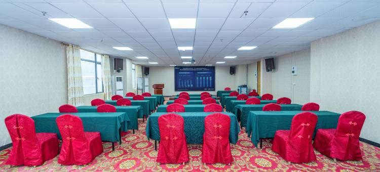 维也纳酒店(广州白云机场钟落潭竹料地铁站店)图片