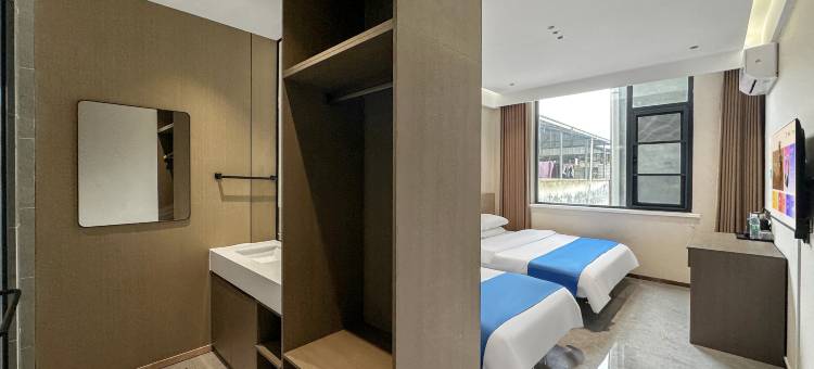 千寻Dream城市酒店(栾川老君山店)图片