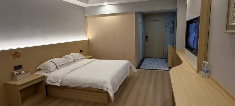 金港大酒店(玉林中药港大润发店)图片