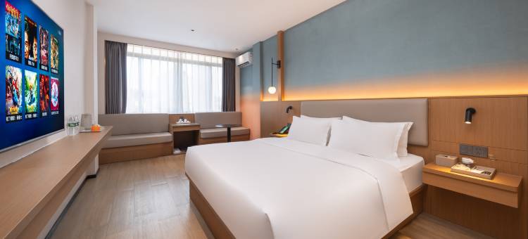 新龙智能酒店(龙岩万宝广场动车站店)图片