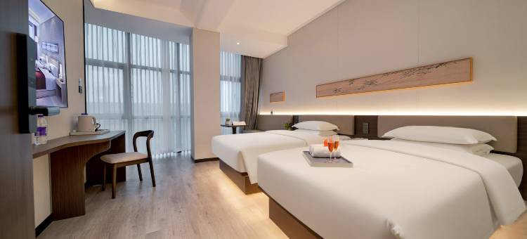 宋风•亚果酒店(开封清明上河园鼓楼广场店)图片