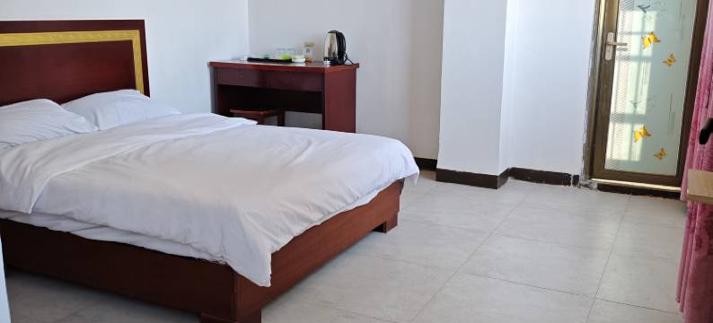 德亮居民宿(桂林电子科技大学北海银滩校区店)图片