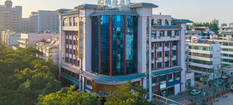 潮漫酒店(酒泉汉唐美食街店)图片