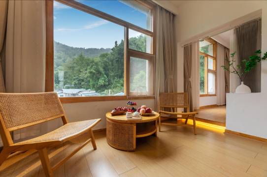 如境·于斯民宿(湖南大学店)