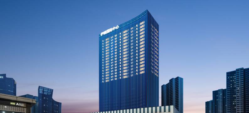 武汉东湖岳家嘴地铁站桔子水晶酒店图片