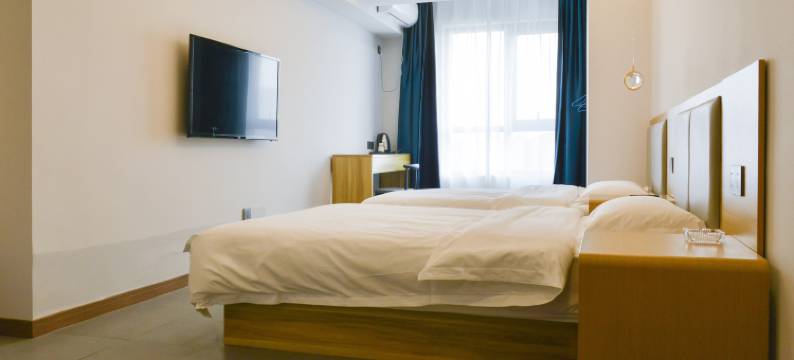 康瑞酒店(郑州高铁东站省骨科医院地铁站店)图片