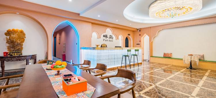 畔岛·摩洛哥酒店(古城牌坊街广济桥店)图片