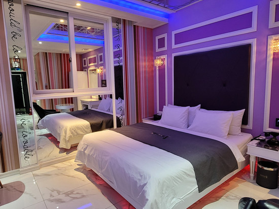 Cheonan Myeongpum Drive-in Self Check-in Hotel J