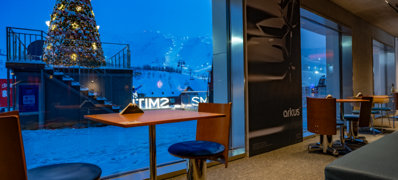 一川月白酒店图片