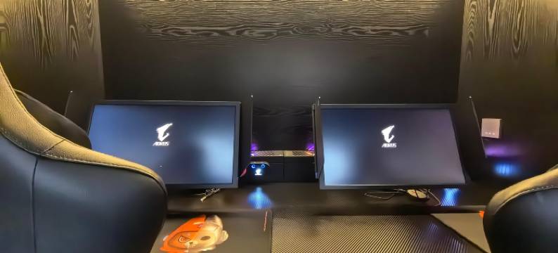 骏龙臻品电竞酒店(人民西路店)图片