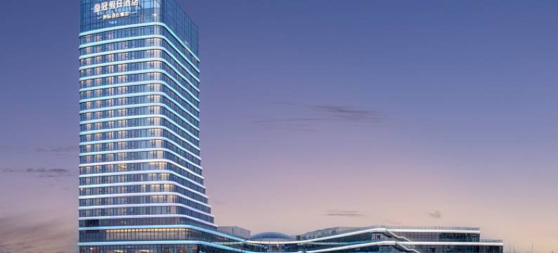 临沂奥体皇冠假日酒店图片