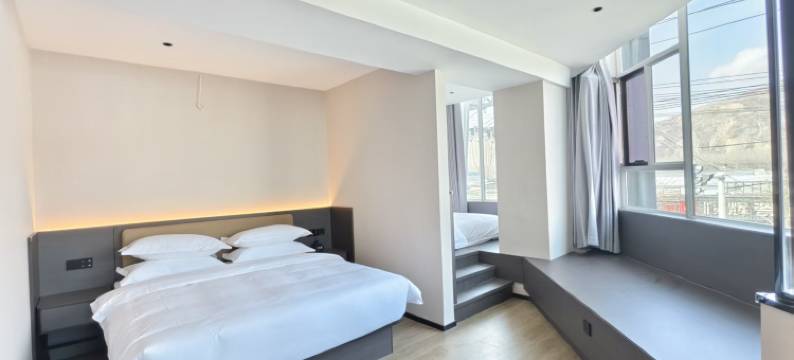 岷县云栖半岛酒店图片