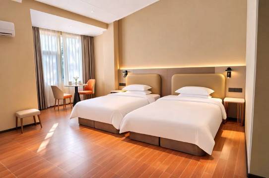 东兴金海湾酒店(万尾金滩店)