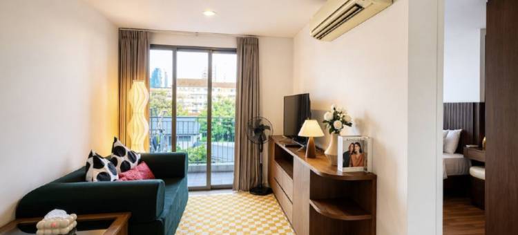 Cozy 1BR + Sofa Bed Near BTS Ari图片