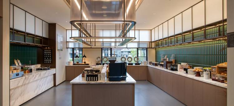 张家界天门山索道天门居亚朵酒店图片