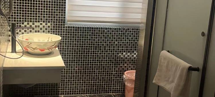 艺龙海雅酒店(鲁迅故里银泰店)图片