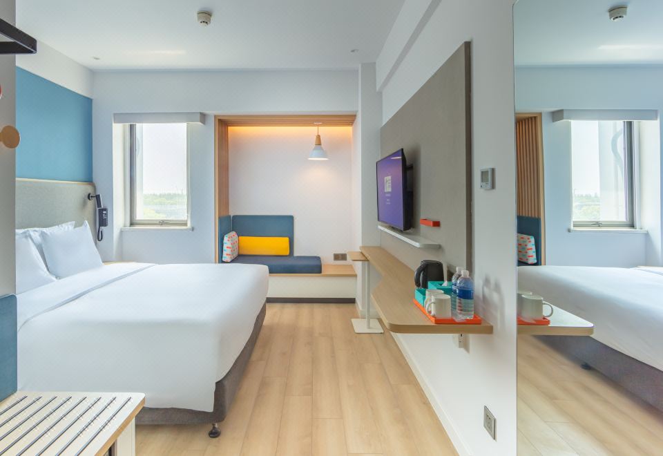 Holiday Inn Express SHANGHAI PUDONG AIRPORT by IHGHotel Overview