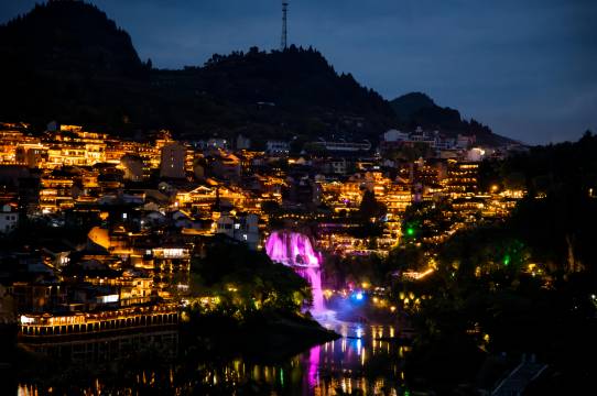 聚鑫缘芙蓉观景民宿