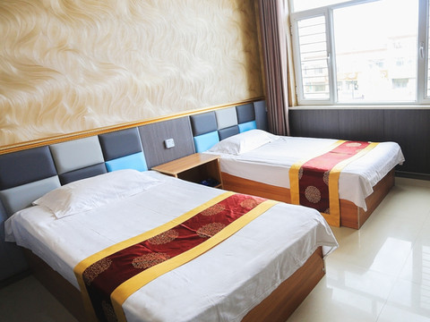 扎鲁特旗镇兴商务宾馆